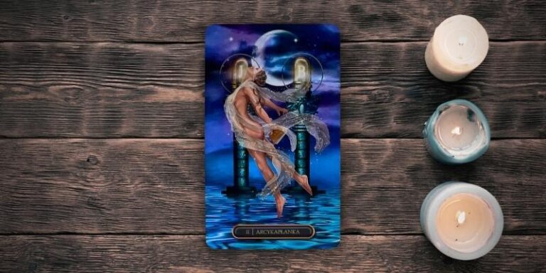Arcykapłanka Tarot Znaczenie